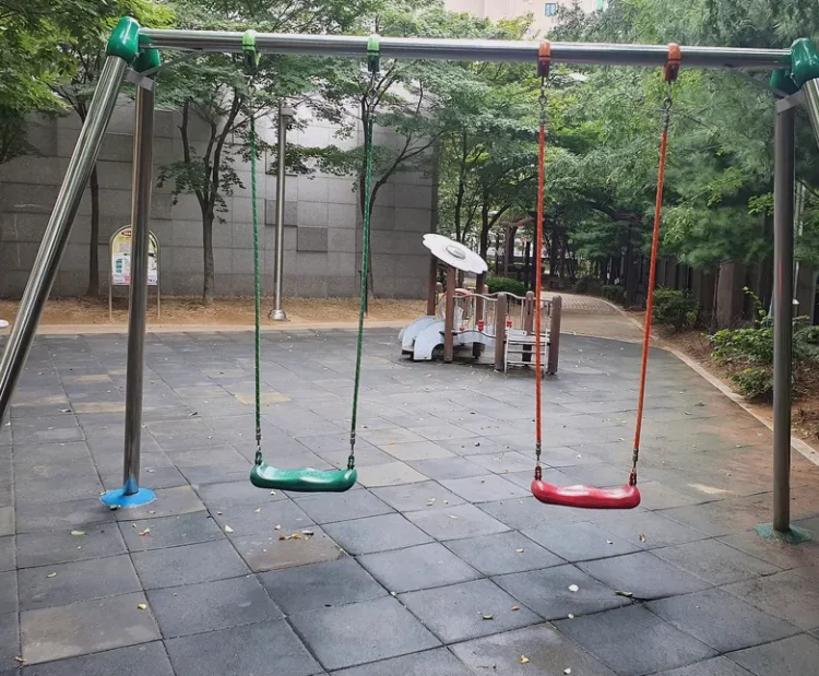 금산군 놀이터 용접 시공 사진 4