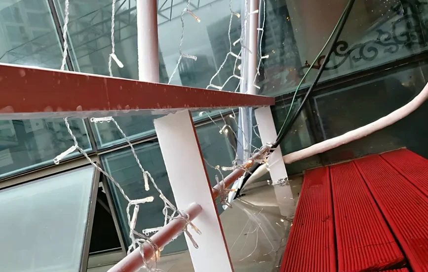 현장 카페테라스 난간용접 시공 사례