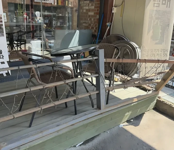 현장 카페테라스 난간용접 시공 사례