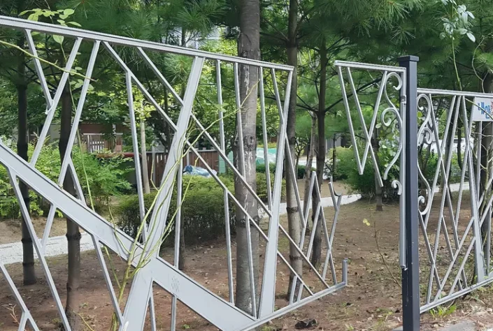 모종동 주물휀스 난간용접 시공 사진 3