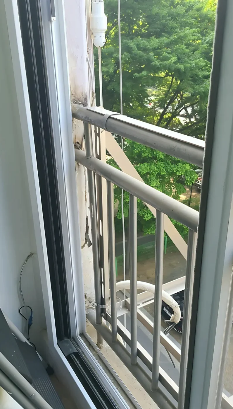 현장 베란다 난간용접 시공 사진 3