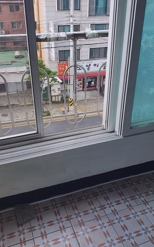 현장 베란다 난간용접 시공 사진 2