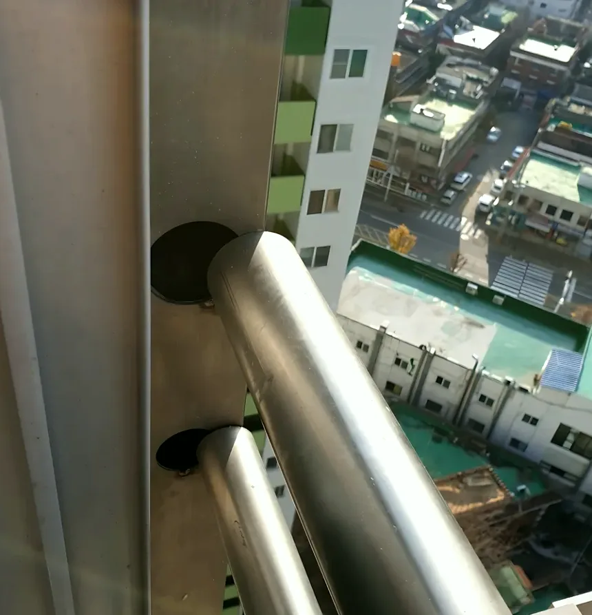 현장 베란다 난간용접 시공 사례