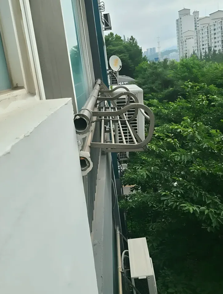 현장 베란다 난간용접 시공 사진 3