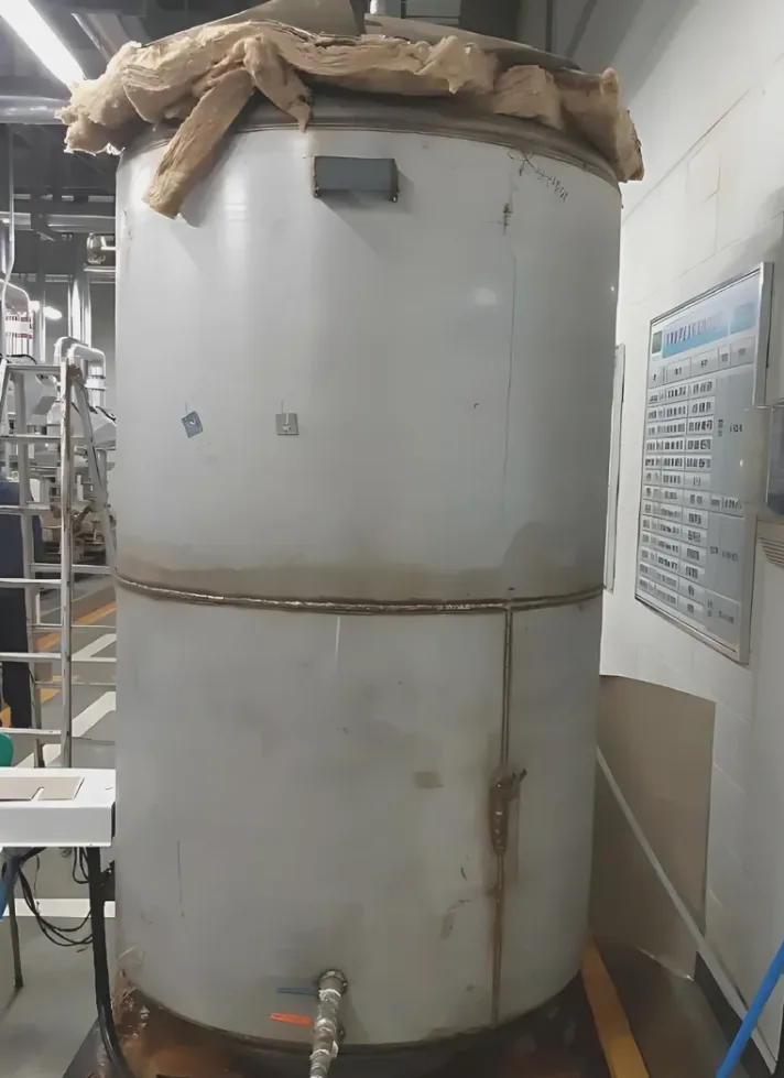 현장 온수 탱크용접 시공 사진 3
